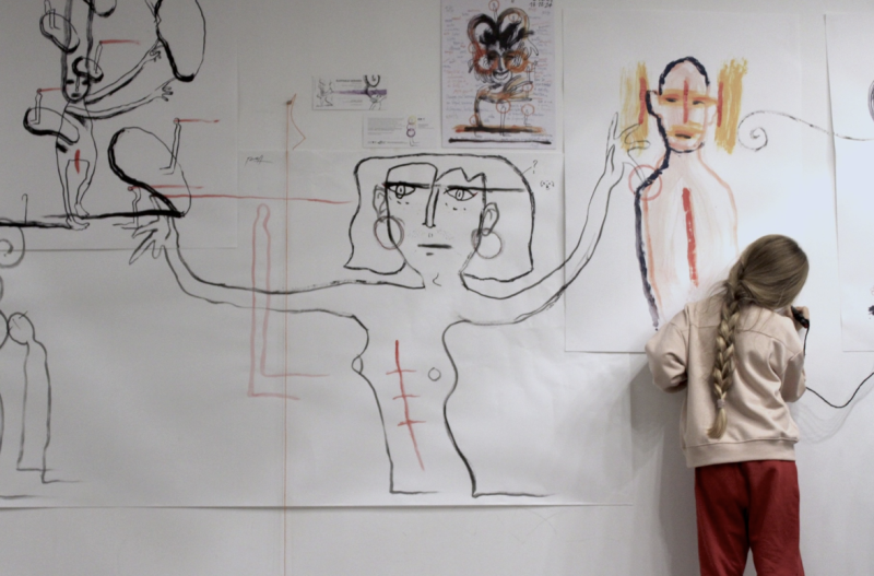 Il disegno include al Teatro Bonci